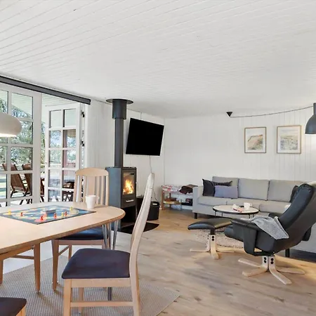 Lk2003-lokken-karinavej-76 * Løkken